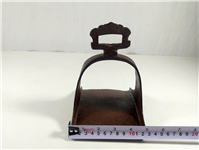  رکاب فولادی کلکسیونی قاجاری دستساز نقشدار 